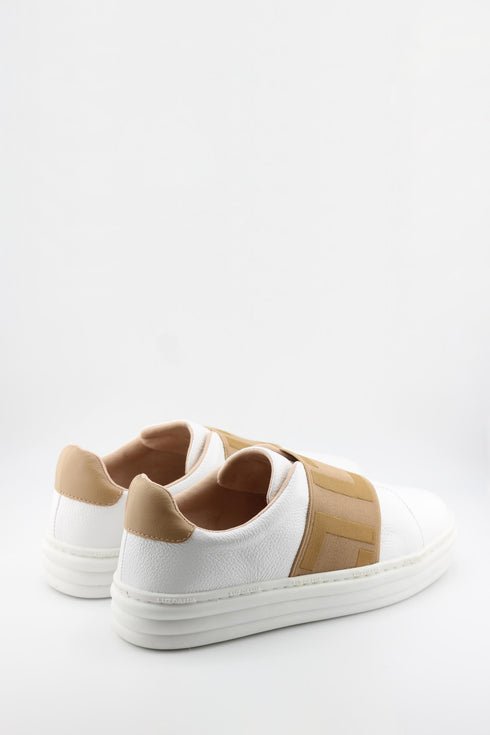 Luz da lua Perforated Slip-On Sneakers with Geometric Trim